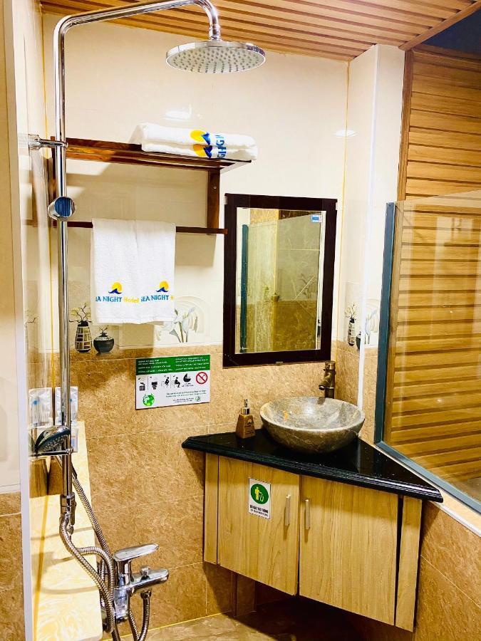 Sea Night Hotel Phan Thiết Esterno foto